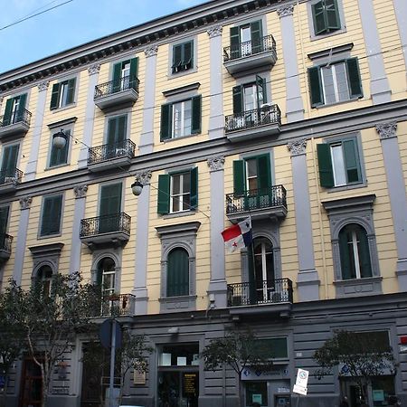 Be Italian Flat Duomo 319 Bed and Breakfast Napoli Eksteriør billede