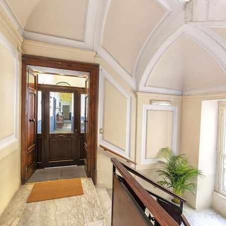 Be Italian Flat Duomo 319 Bed and Breakfast Napoli Eksteriør billede