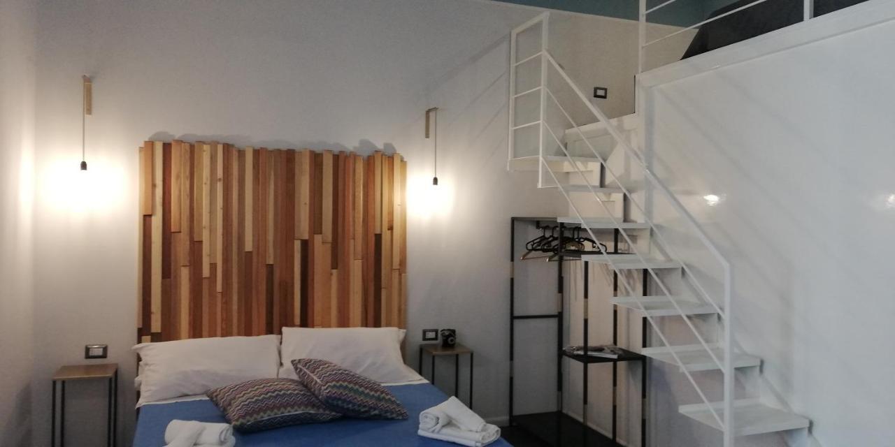 Be Italian Flat Duomo 319 Bed and Breakfast Napoli Eksteriør billede