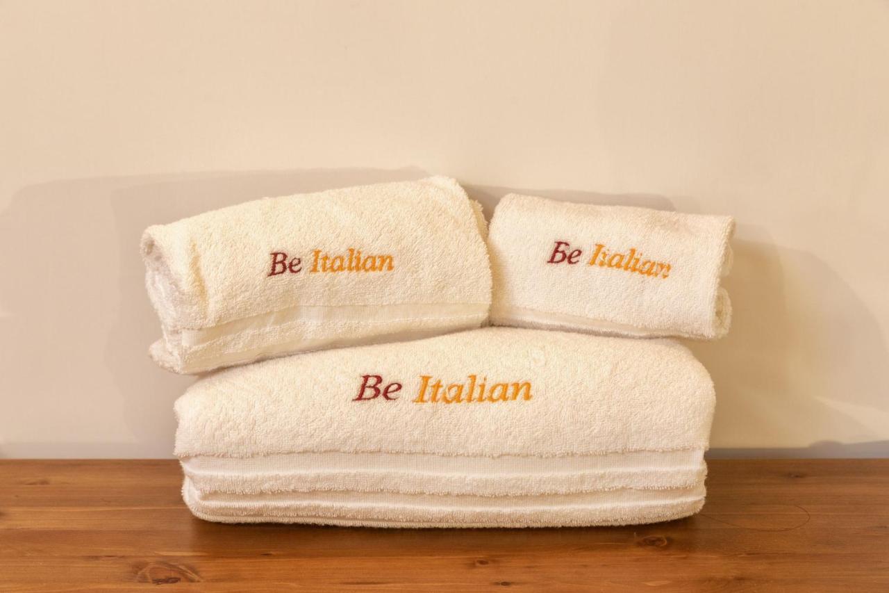 Be Italian Flat Duomo 319 Bed and Breakfast Napoli Eksteriør billede
