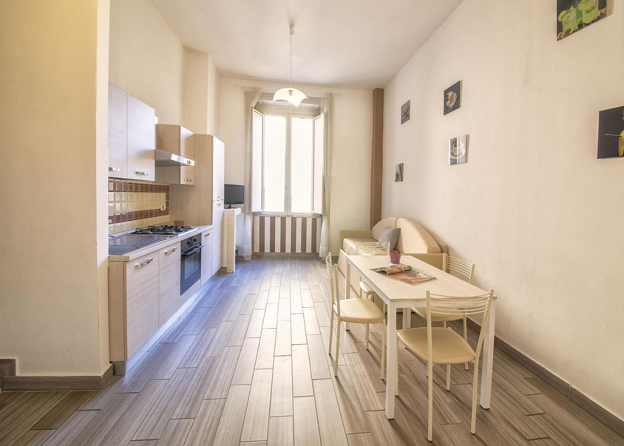 Be Italian Flat Duomo 319 Bed and Breakfast Napoli Eksteriør billede