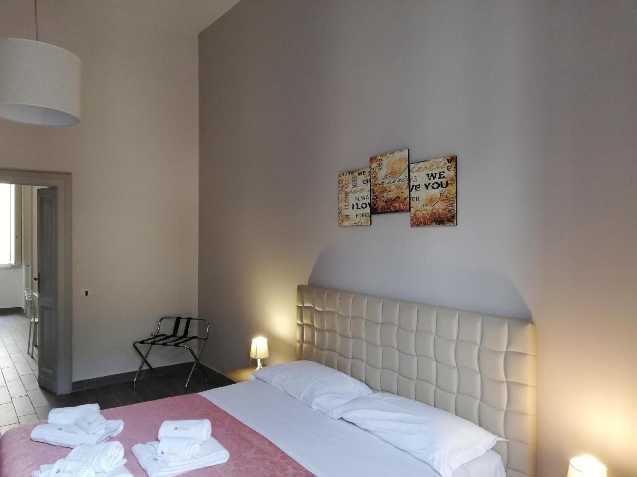 Be Italian Flat Duomo 319 Bed and Breakfast Napoli Eksteriør billede